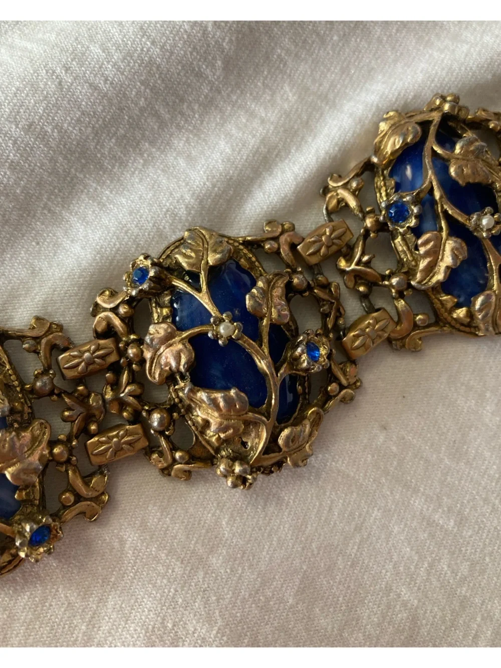 Art Deco Designed Vintage Intricate Leaf Filigree Bracelet Blue Cabochon
